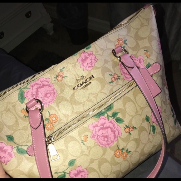 A coach signature rose print gallery tote - Picture 2 of 3